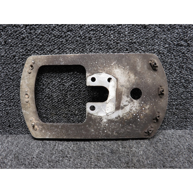 0441225-1 Cessna C-152 Wheel Fairing Plate Mounting Assembly LH