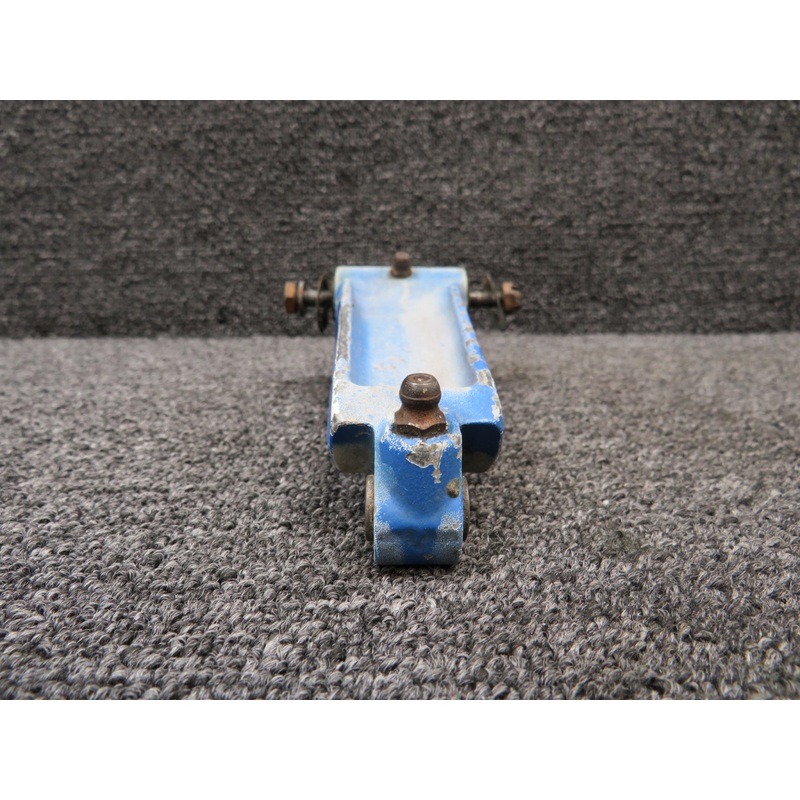 0442506-1 (Cast: 0442505-1A) Cessna Upper Torque Link (Corrosion on Link)