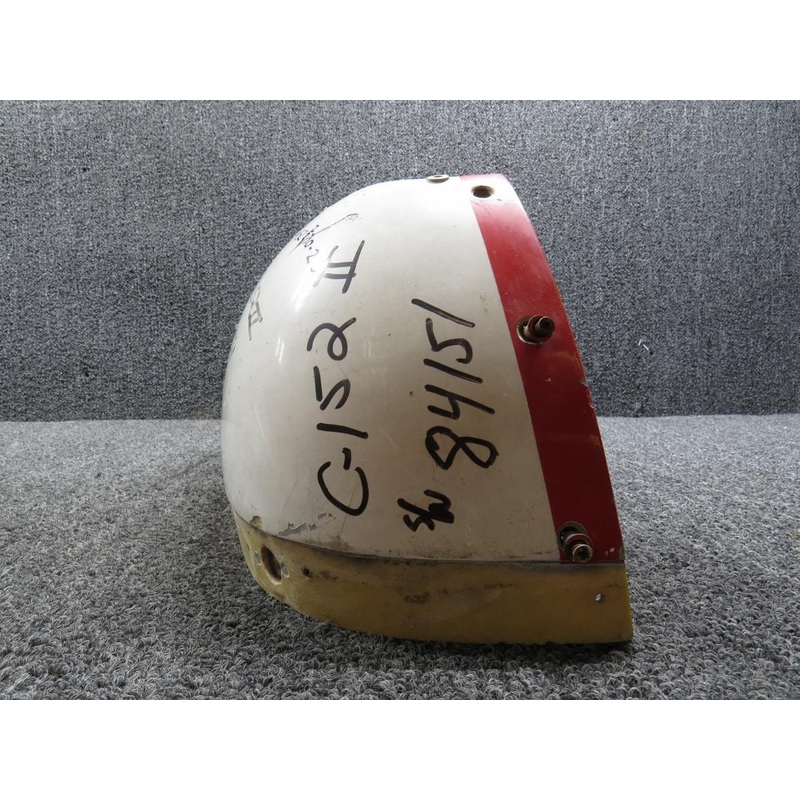 0452230-2 Cessna C-152 II Cap Nose (Cracked)