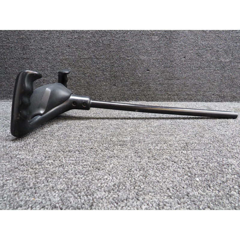 0513260-4 Cessna A185F Control Wheel Assembly (Length: 15) (Dia: 0.75)