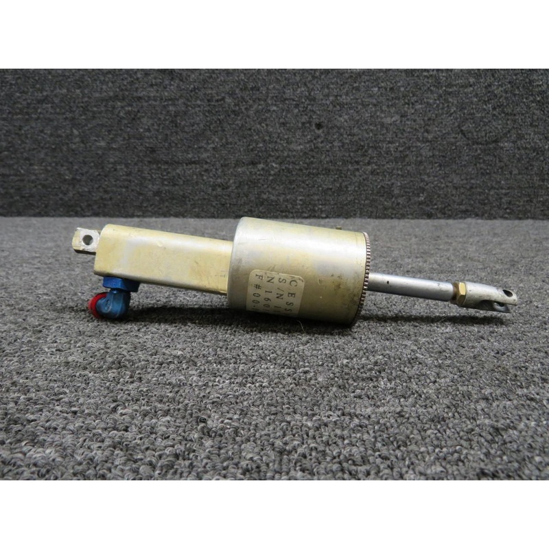 0541138-22 (Use: 9882010-1) Cessna 182P Master Brake Cylinder Assy