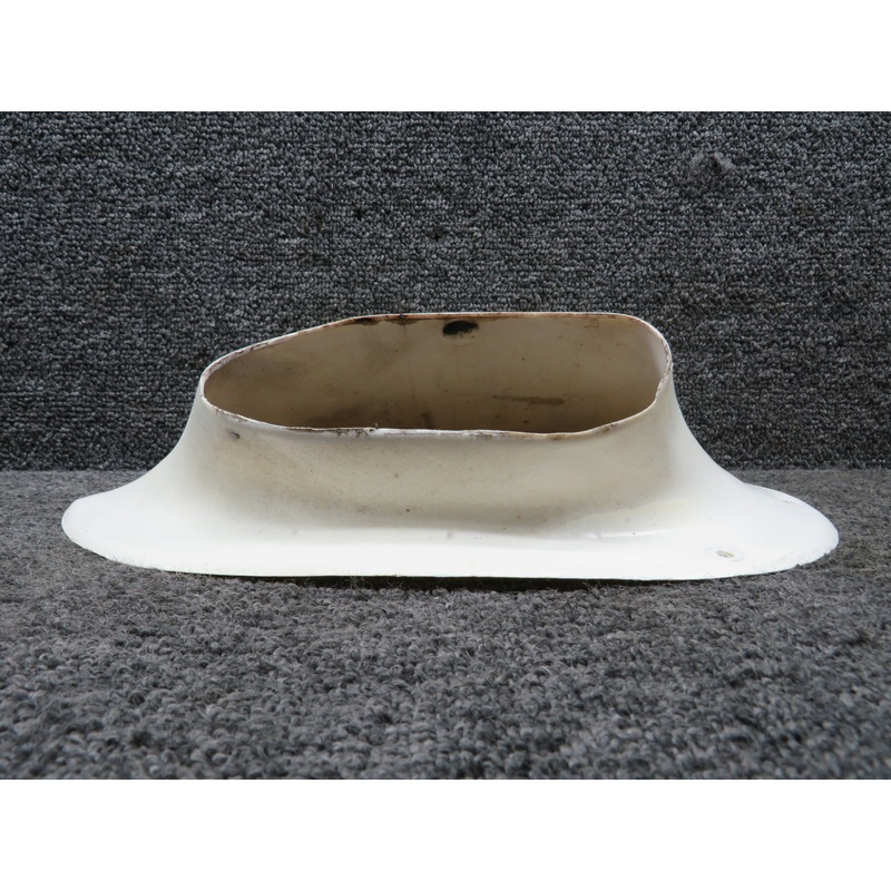 0421002-1-791 (Use: 0421002-1-D70) Cessna 152K Lower Strut Fairing LH
