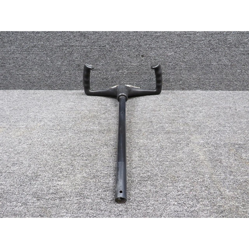 0513260-4 Cessna 172RG Control Wheel Assy (Minus Pad) (L: 12.3125, D: 0.75)