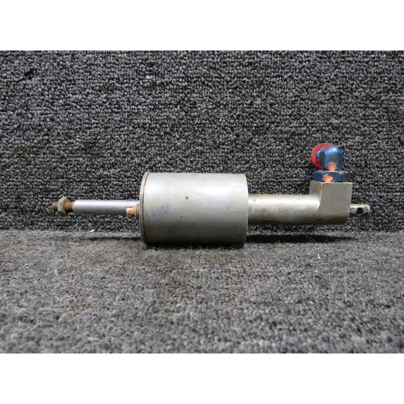 0541138-16 Cessna 210 Master Brake Cylinder Assembly (Missing End)