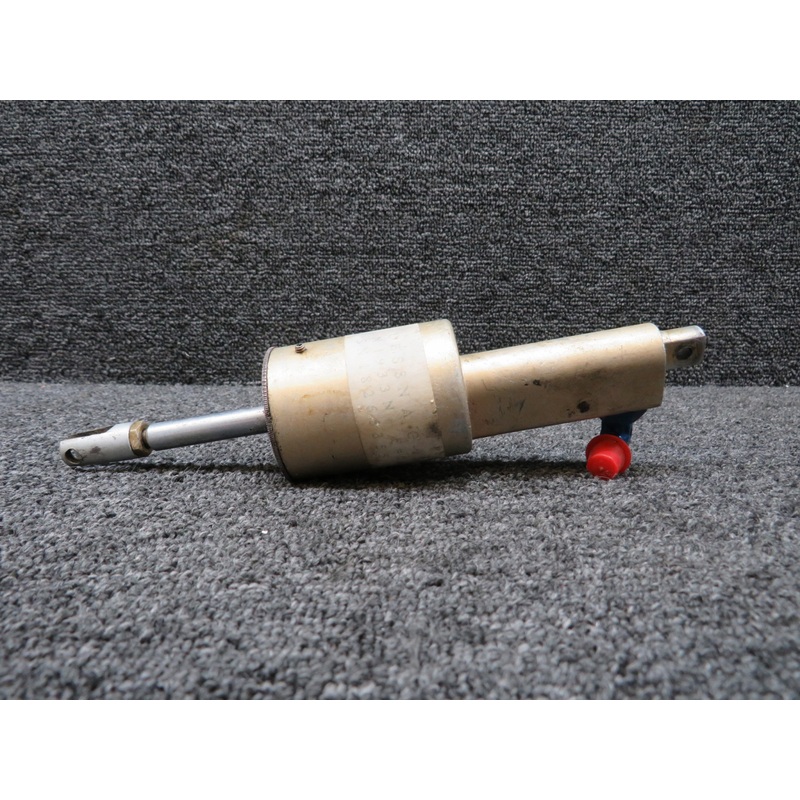 0541138-22 (WEU: 9882010-1) Cessna 182 Master Brake Cylinder Assy (Bent Clevis)