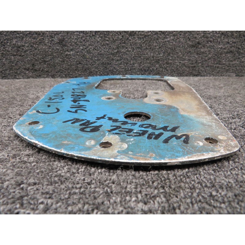 0441201-5 Cessna 150L Mounting Plate Assembly RH (Worn)