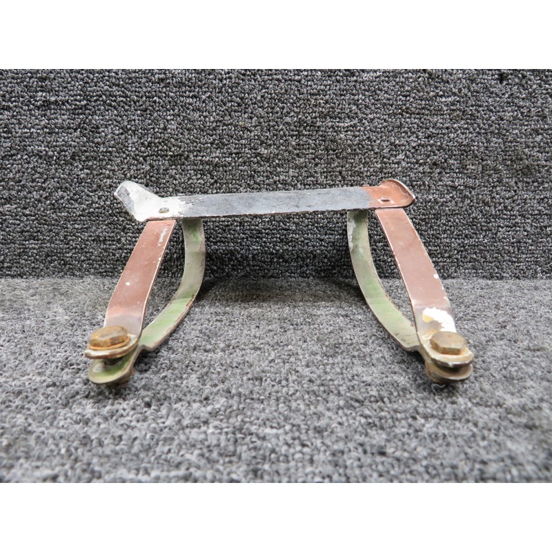 0500276-2 (Use: 0500840-202) Cessna 150J Strut Step Assembly RH