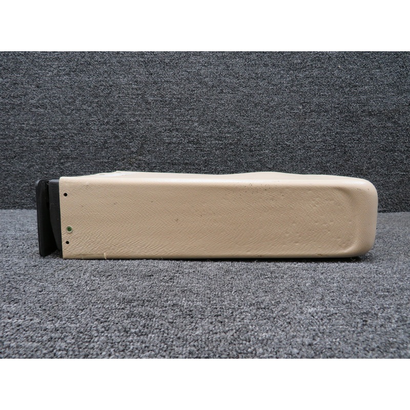 0513552-13 Cessna 172R Map Box Case Assembly (Dented)