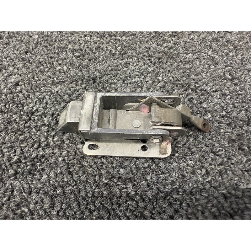 S1359-9 Cessna T210M Baggage Door Latch Assembly