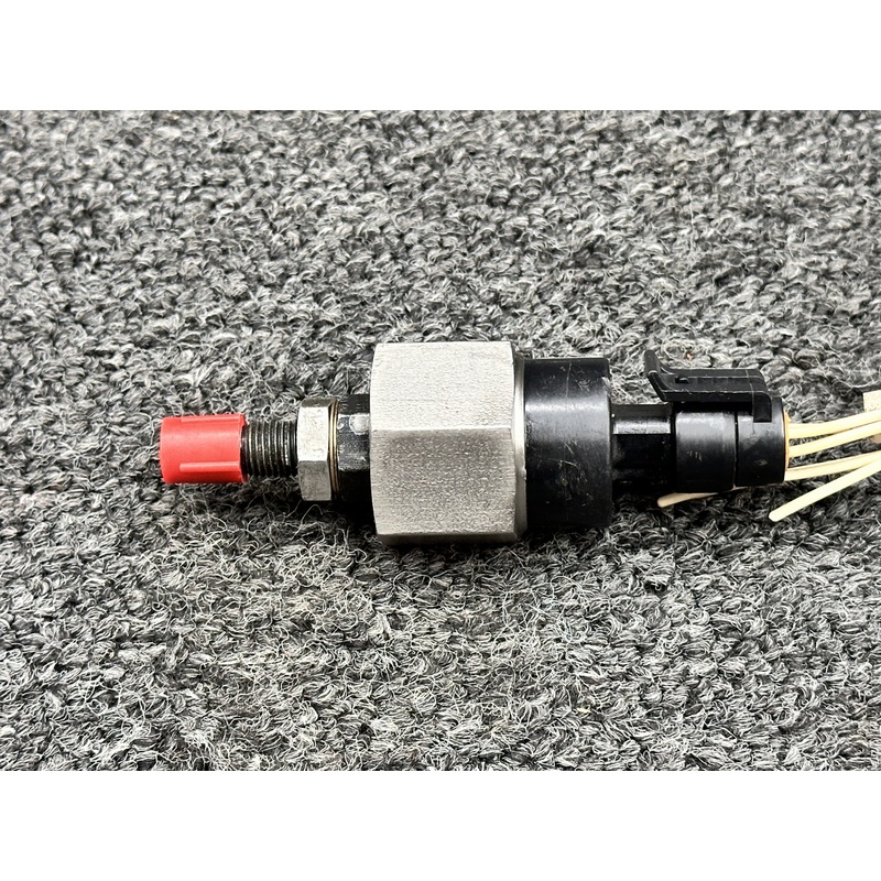 P265-5037-1 Cessna 172S Oil Pressure Transducer