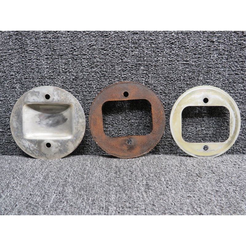 0541116-22 (Use: 9521246) Cessna 195B Stabilizer Cap with Gasket, Plate