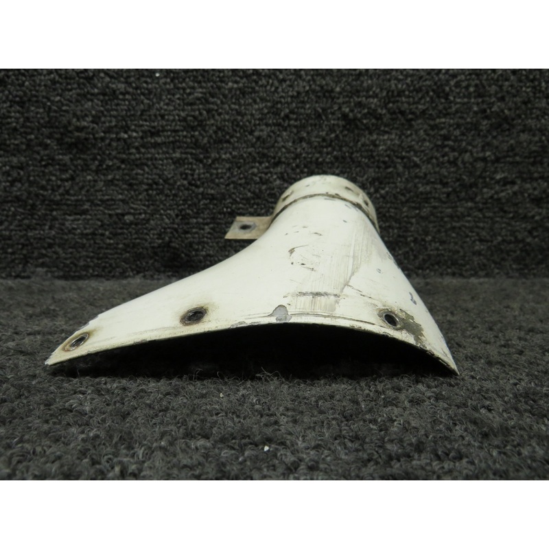 0541191-1 Cessna 172M Main Gear Cover Plate Assembly LH (Worn Paint)