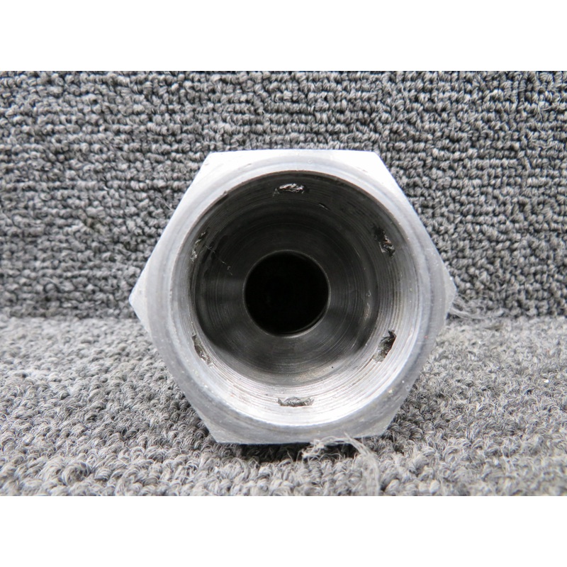 0441130-2 Cessna 172K Main Gear Axle Nut