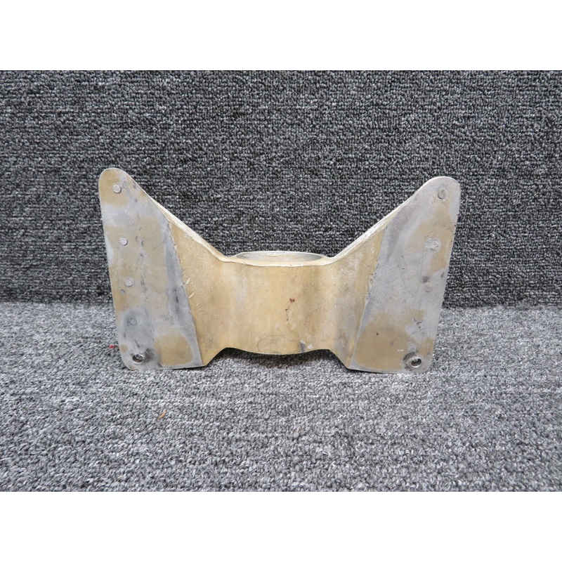 0543013-1 (Cast: 0543013-497) Cessna 172L Upper Nose Gear Fitting (Minor Wear)