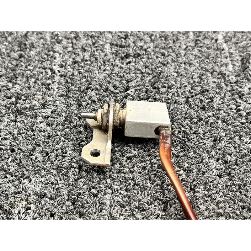S1377-1 (Use: P6-340005) Cessna 210J Landing Gear Limit Switch w Bracket LH