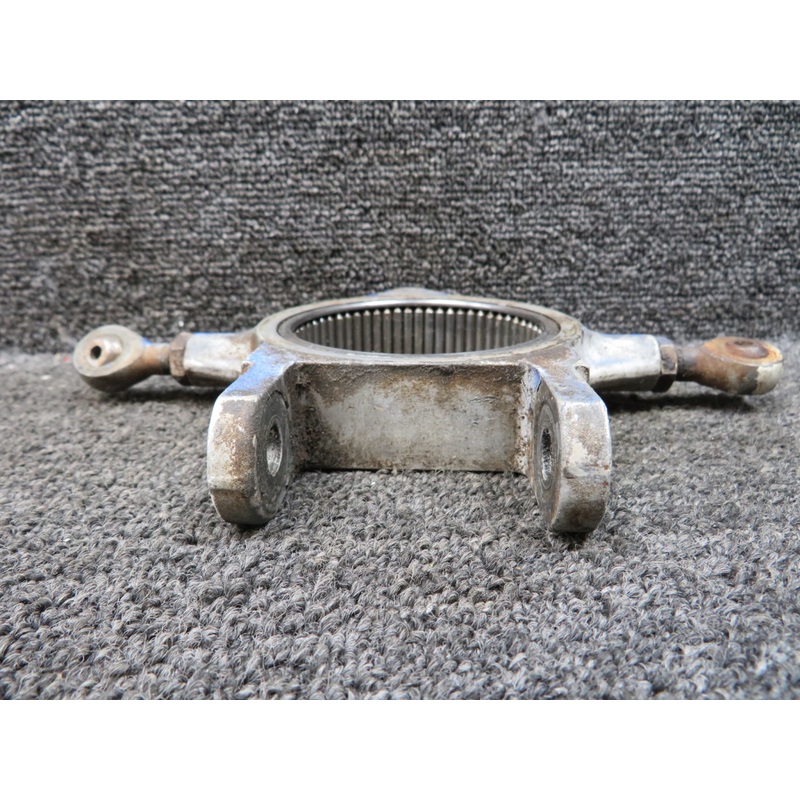 0543011 Cessna 172 Nose Gear Steering Collar Assembly with Bearing & Rod (Worn)