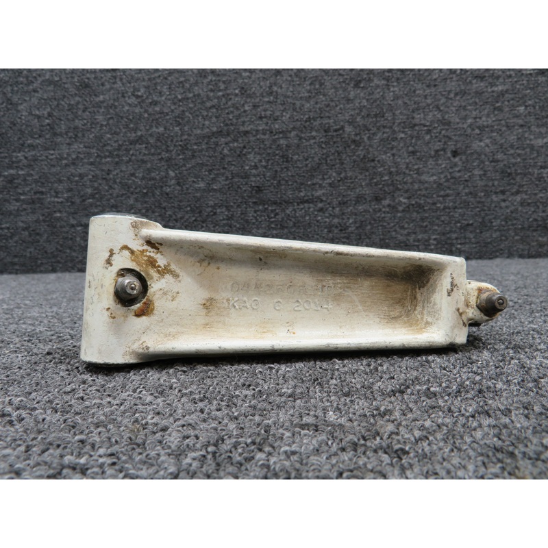 0442506-1 (Cast: 0442505-1B) Cessna Nose Gear Upper Torque Link (Worn)
