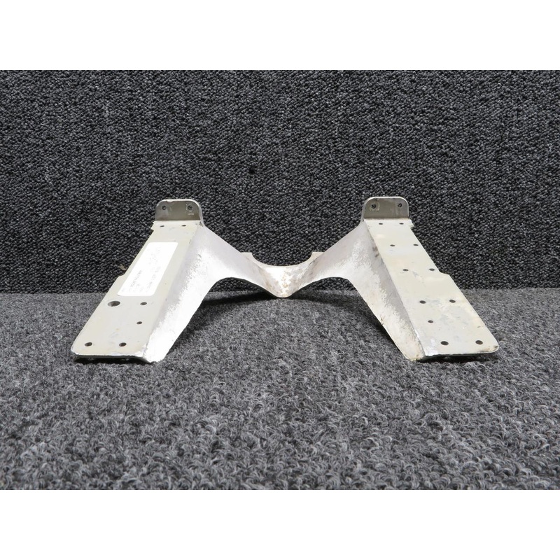 0543016-1 Cessna 172P Lower Nose Landing Gear Mount (Minus Cap)