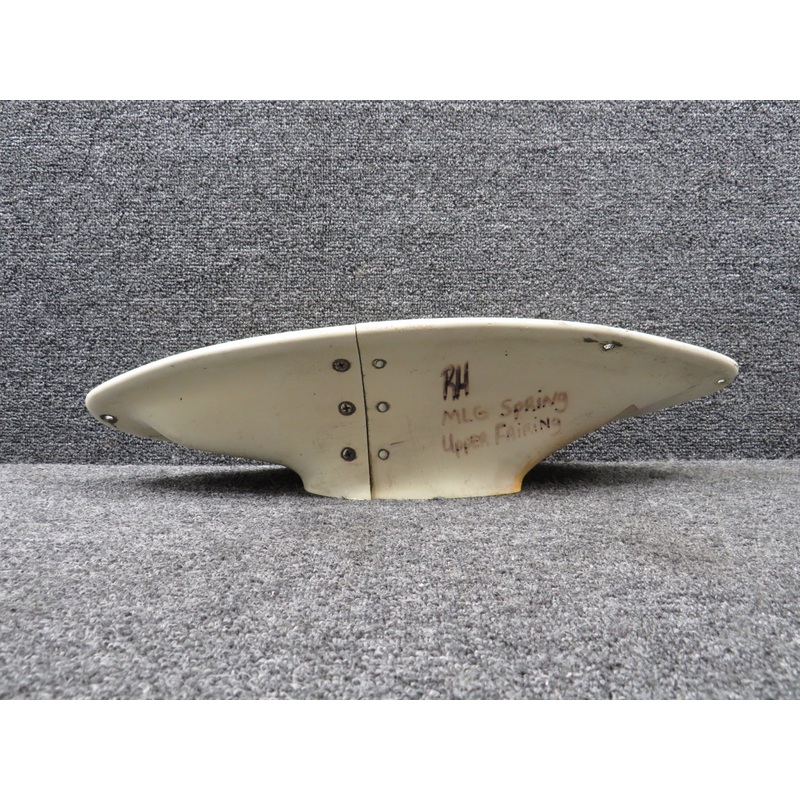 0441217-214 Cessna 150 Main Gear Fairing Assembly RH