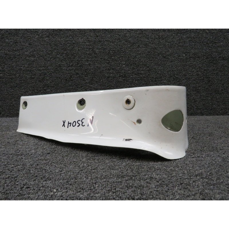 0520015-18 Cessna 172S Wing Fillet Assembly RH (Minus Seal) (Worn)