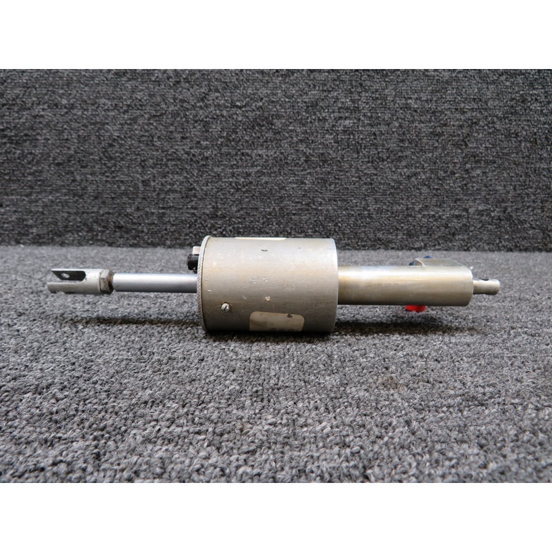 0541138-16 Cessna 182A Master Brake Cylinder Assembly (Bent End)