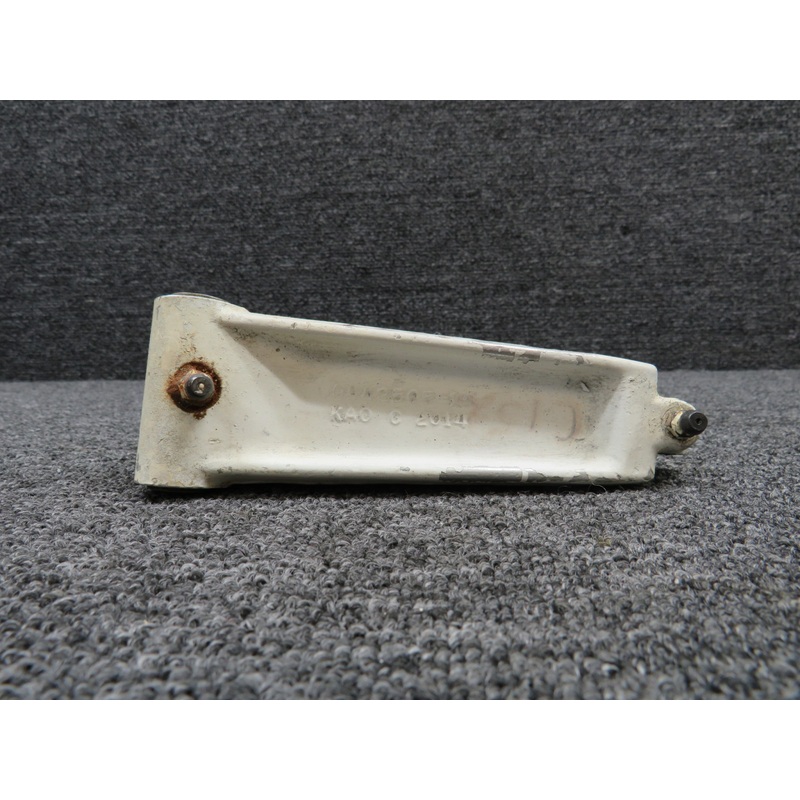 0442506-1 (Cast: 0442505-1B) Cessna 152 Nose Gear Upper Torque Link (Rusted)