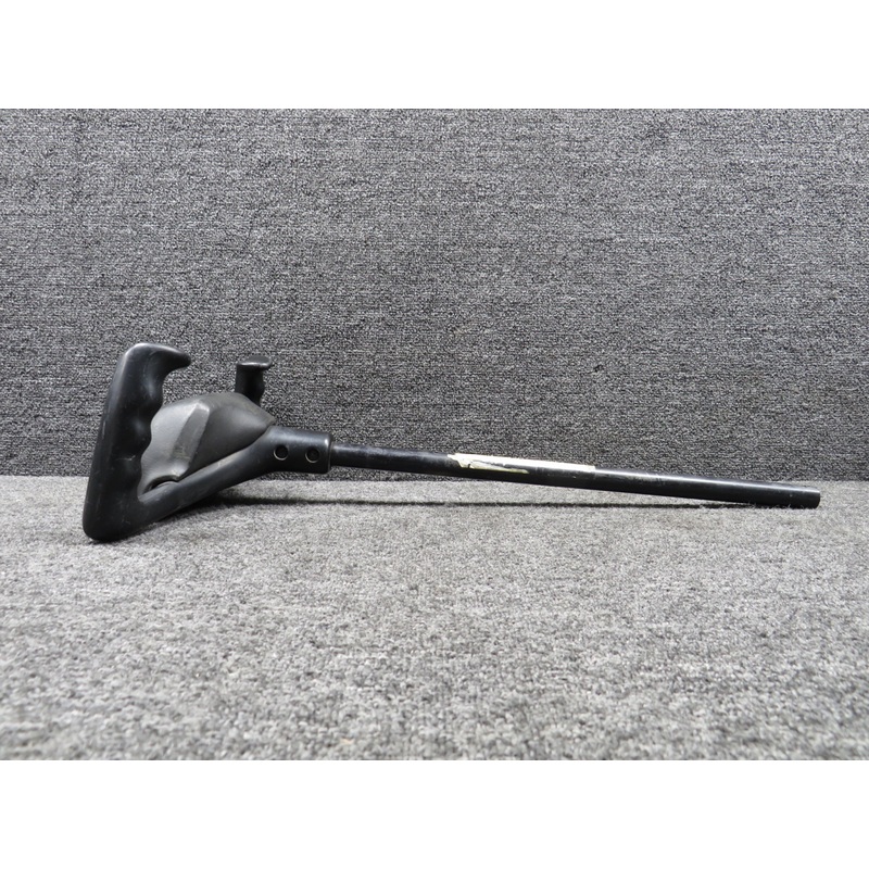 0513261-16 Cessna 150 Control Wheel Assembly (Length: 15) (Diameter: .75)