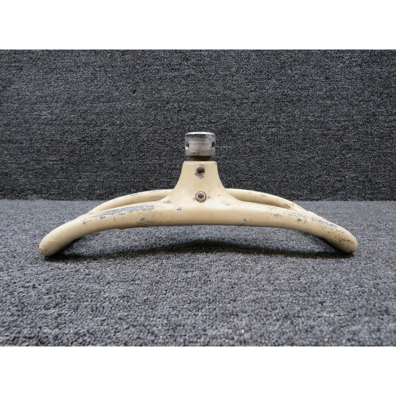 0513166-1 Cessna 182G Control Wheel without Tube Assembly (Corroded)