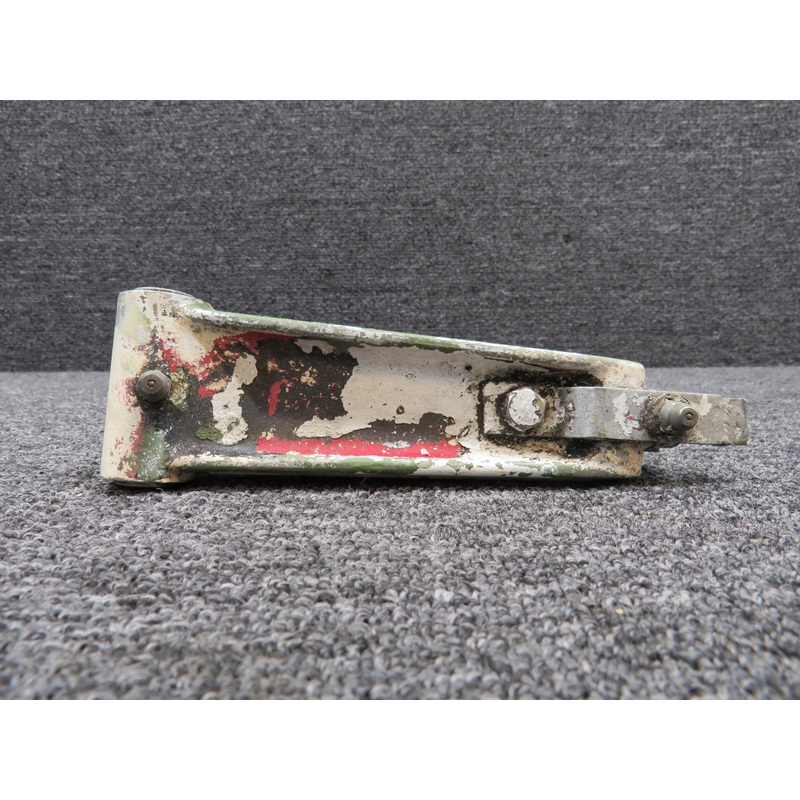0543035-7 (Cast: 0543034-498) Cessna Nose Gear Lower Torque Link with Bracket