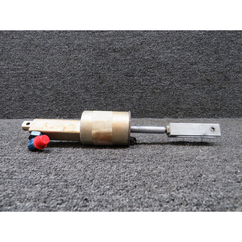 0541138-21 Cessna 337B Master Brake Cylinder Assembly LH