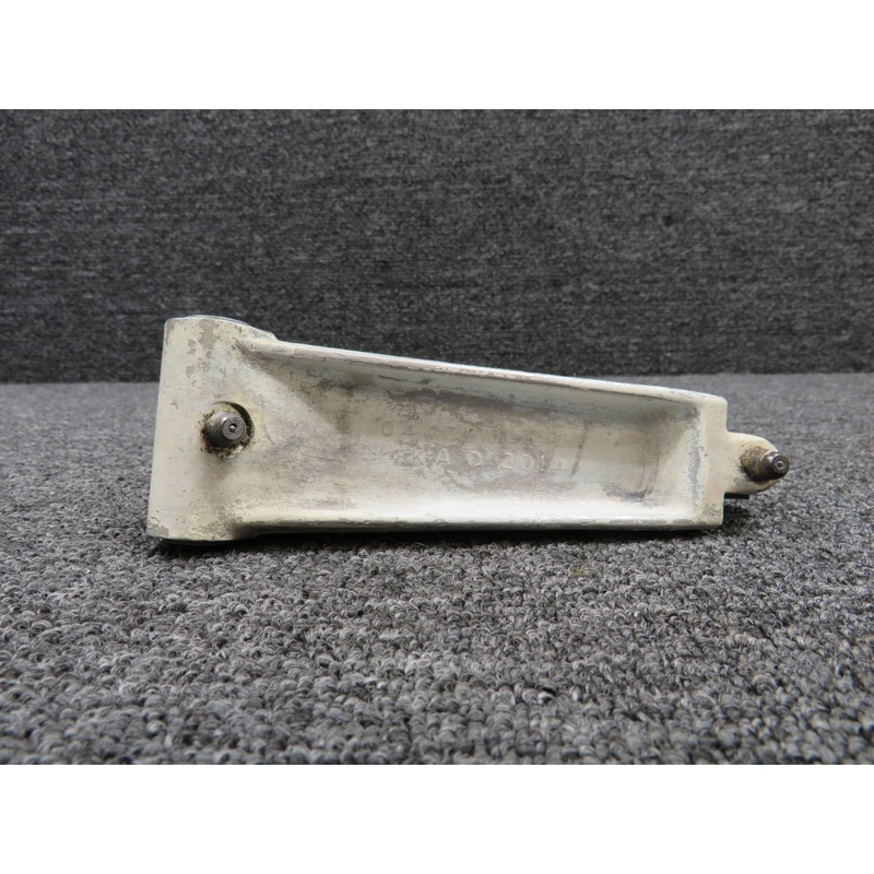 0442506-1 Cessna 150 Nose Gear Upper Torque Link Assembly (Worn Stop Lug)