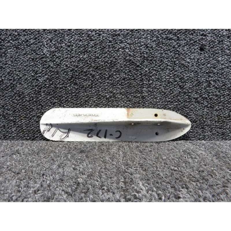 0541154-1 (Cast: 0541154-495) Cessna Main Gear Step RH