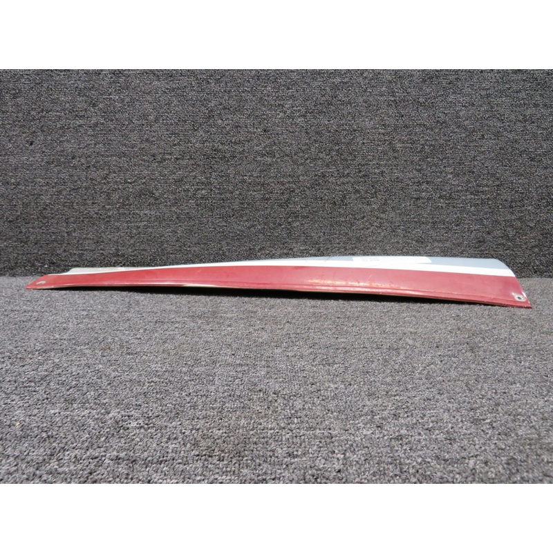 0530010-6 Cessna 172P Stabilizer Fairing Assembly RH (Striped) (Worn)