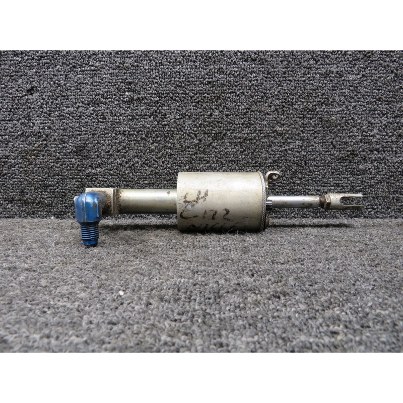 0541138-17 Cessna 172 Master Brake Cylinder Assembly LH