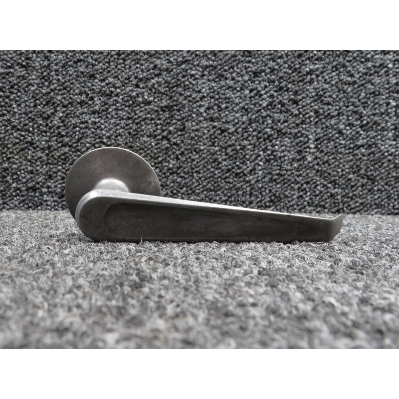 0711027-1 Cessna C-172 Inside Cabin Door Handle (No Clip)