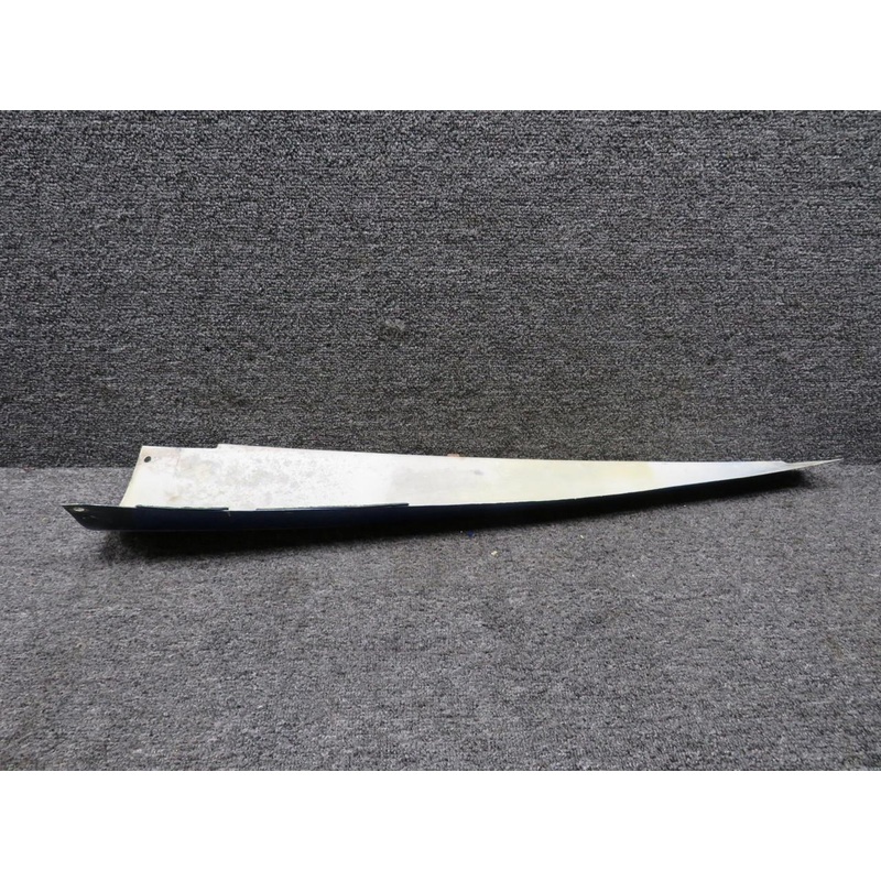 0530010-6 (Use: 0530010-12) Cessna 172A Stabilizer Fairing RH