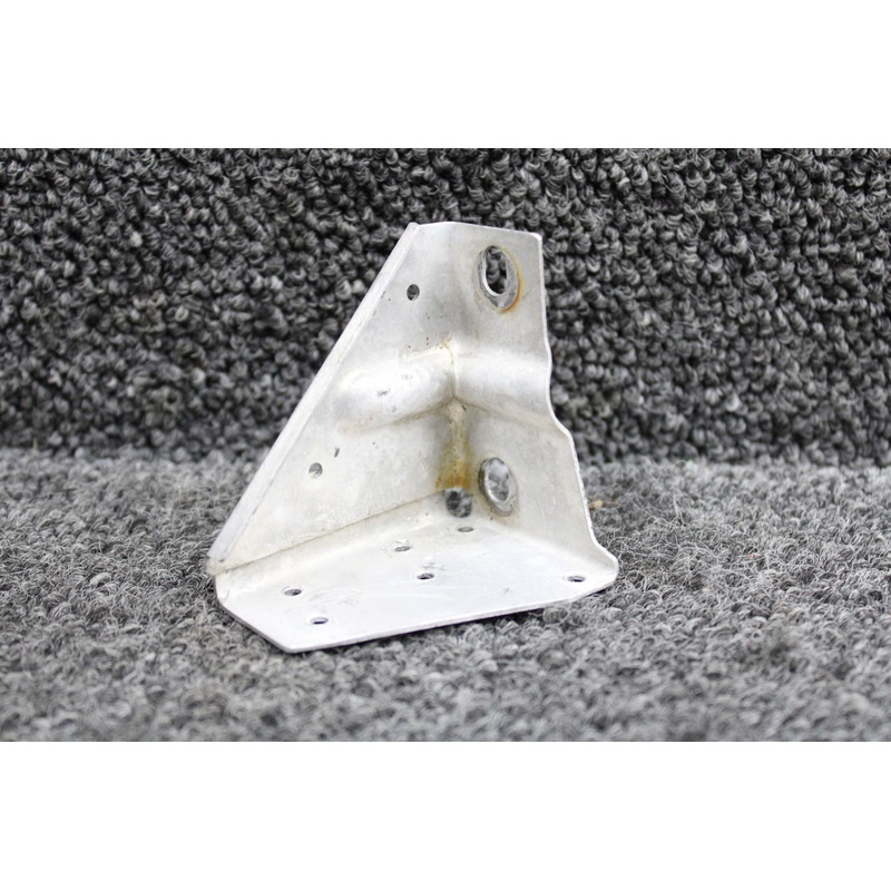 0450111 Cessna 182 Fuel Strainer Bracket