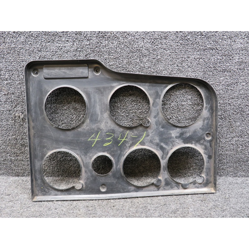 0413434-1 Cessna 150H Upper Shock Instrument Panel Cover LH