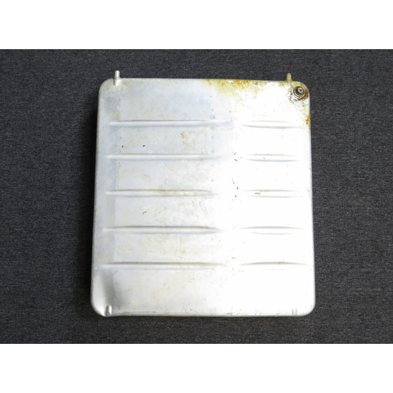 0526007-50 Cessna 172 Fuel Tank Assembly RH (Dents)