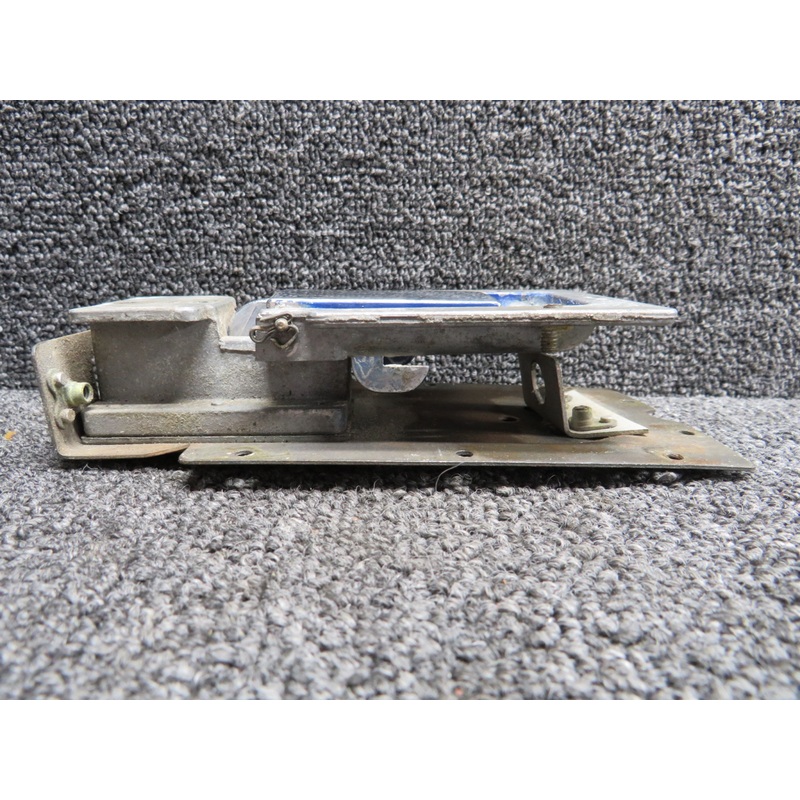 0517012-8 Cessna 172N Cabin Door Latch Assembly RH
