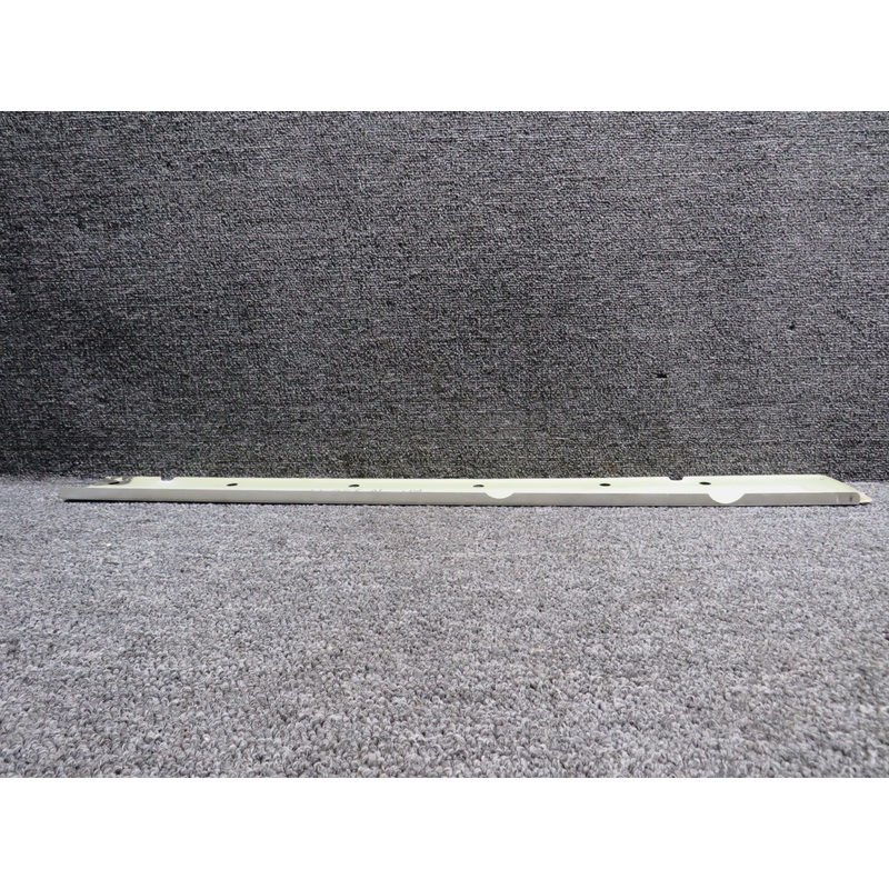 0520016-4 Cessna 172S Wing Root Fairing RH