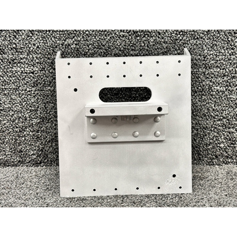 0441172-1 Cessna 150J Landing Gear Bulkhead Inboard Assembly (Pitting)
