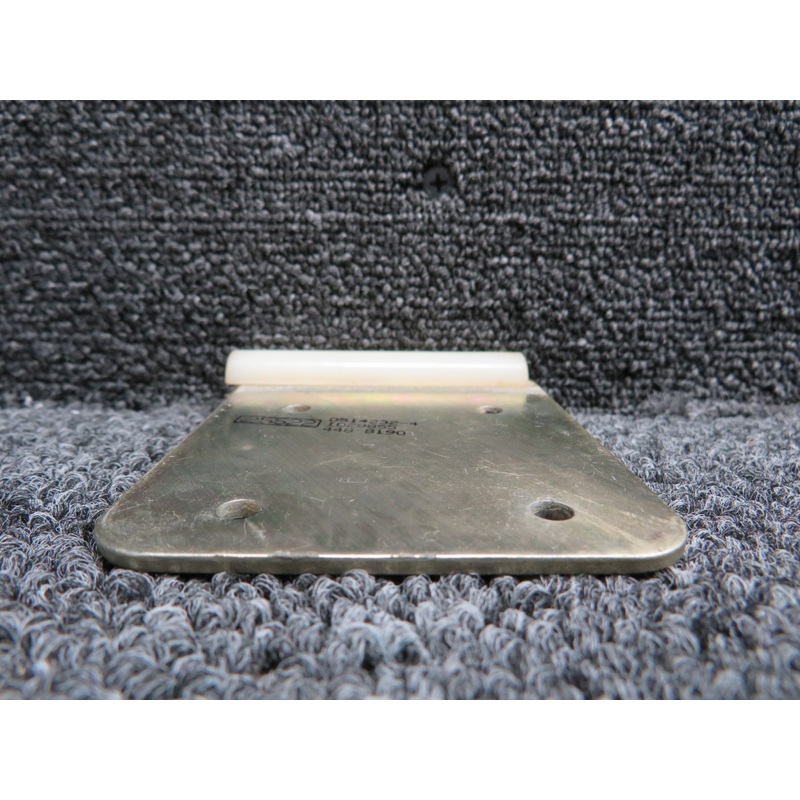 0514232-4 Cessna Plate Assembly Seatbelt Restaint