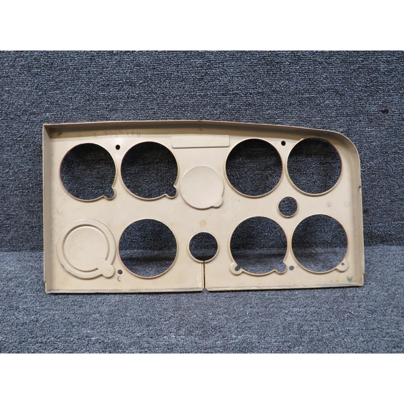 0413544-9 Cessna 152 Instrument Shock Panel Cover (Cracked)