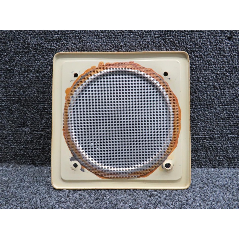 0511327-3 Cessna 172N Speaker Cover