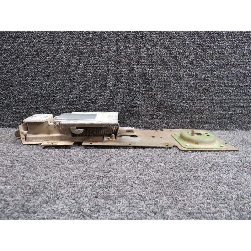 0517012-3 Cessna 172N Door Latch Cabin Assembly LH