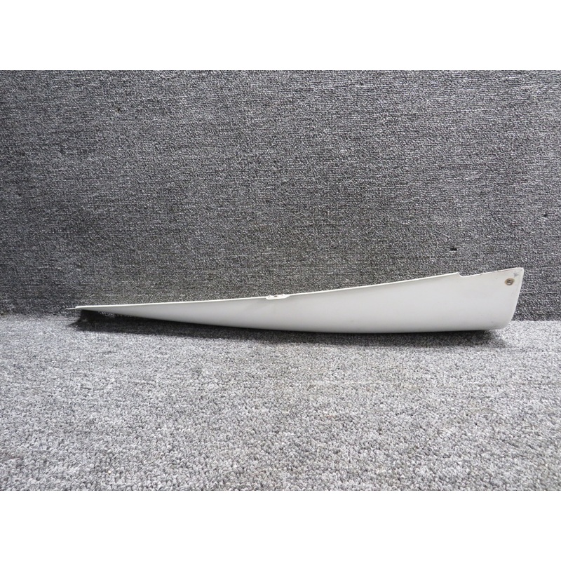 0530010-6-1 (Alt: 0530010-12) Cessna 172S Stabilizer Fairing RH