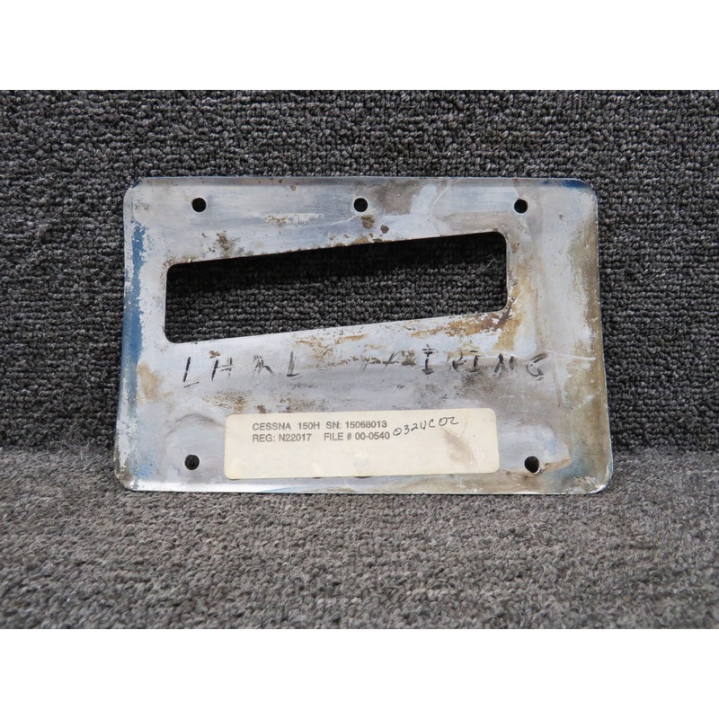 0441024-1 Cessna 150H Landing Gear Fillet Plate LH