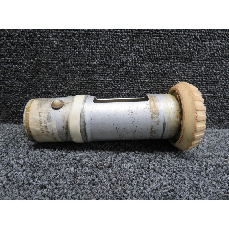 0413163-18 Cessna 172N Outlet Assembly with Cap