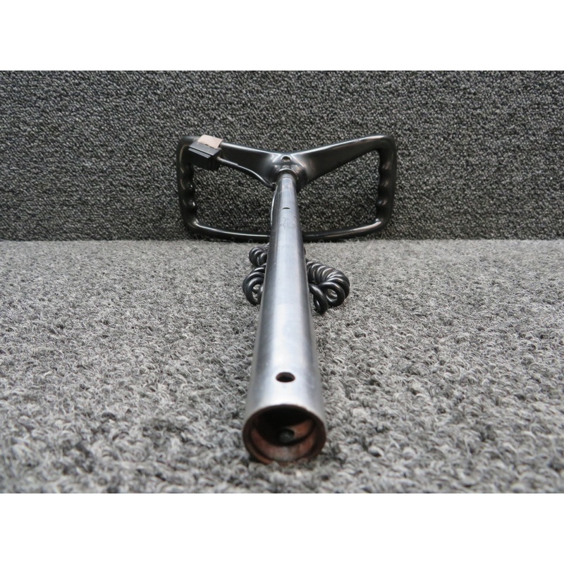 0513166-7, 0413213-10 Cessna 172G Control Wheel and Tube (L: 15-1/4, D: 0.745)